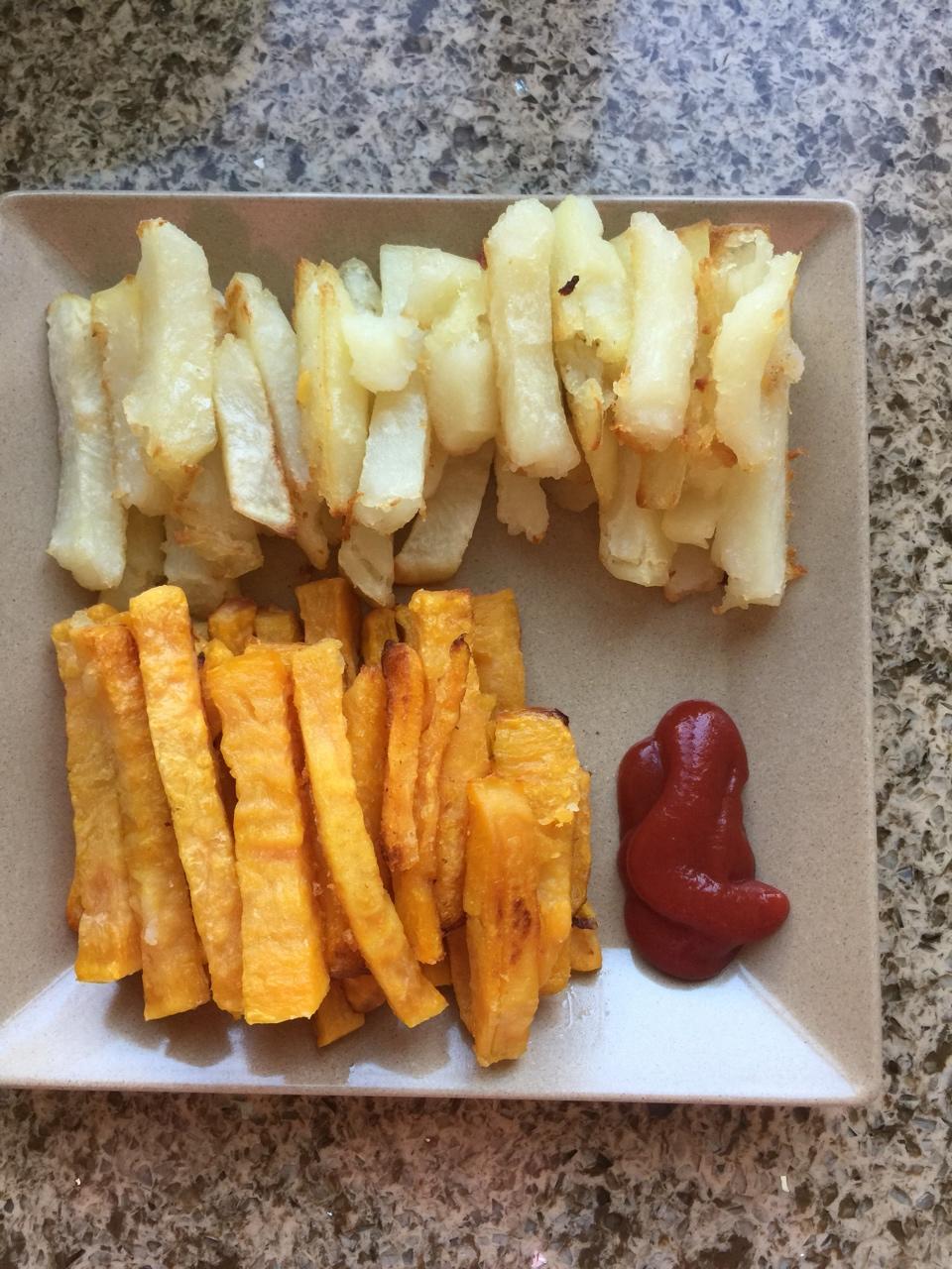 谁说孩子不能吃薯条？别人家孩子吃薯条也健康！
婴儿烤箱版薯条