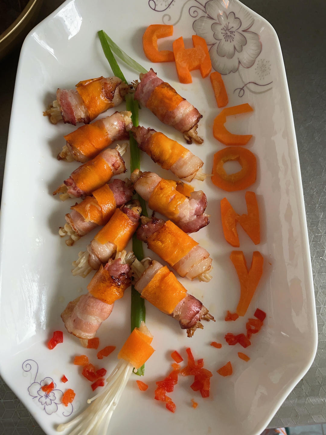 宴客年菜｜迎春鞭炮牛肉卷