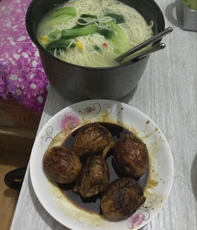 虎皮蛋（爱吃卤鸡蛋的不容不过～）
