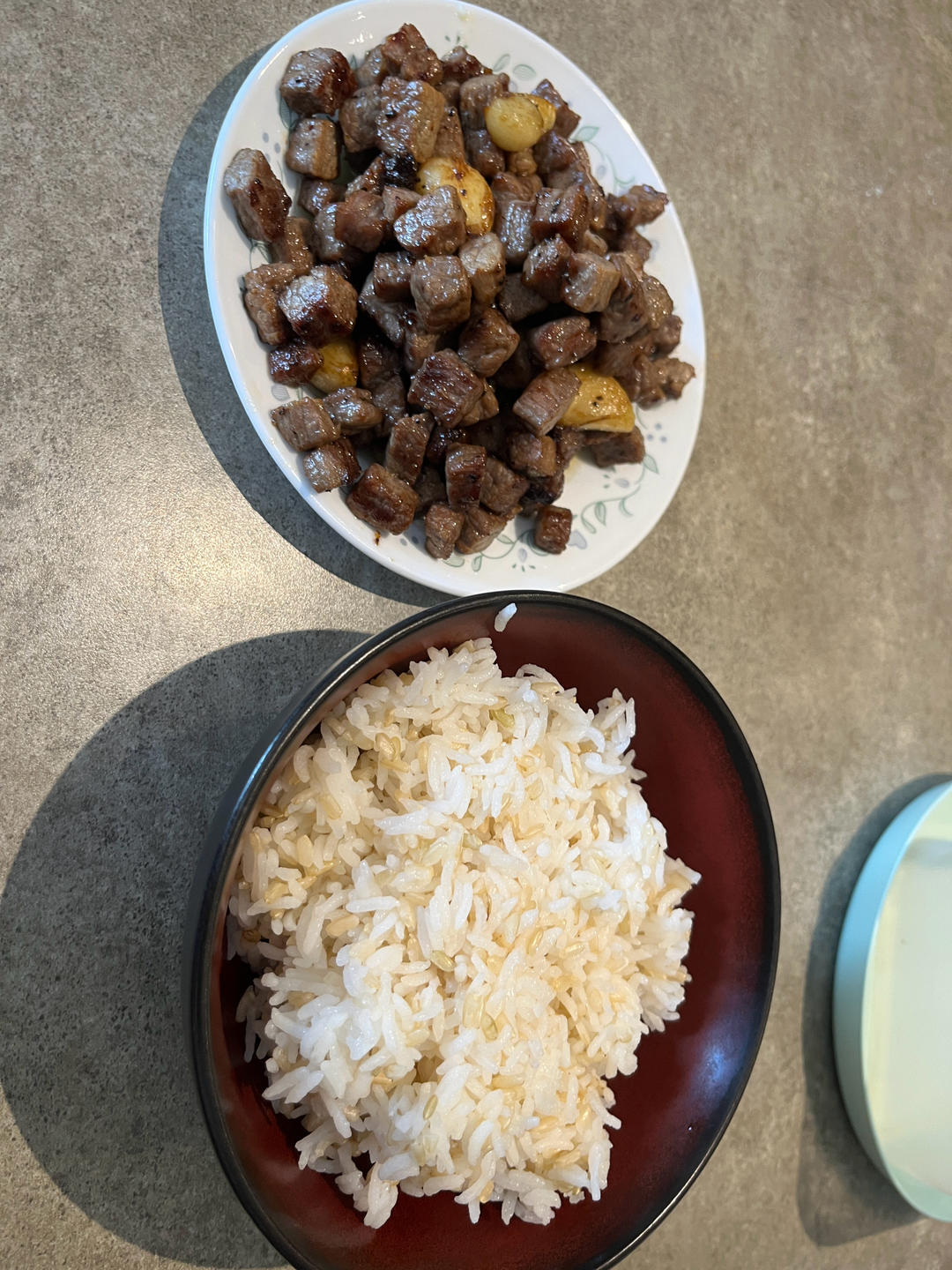 好吃到舔盘的蒜香黑椒牛肉粒