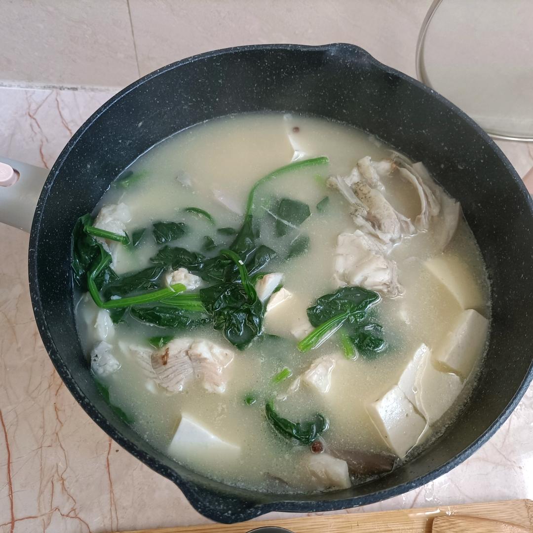 免疫力低下、有伤口，鲈鱼汤喝起来