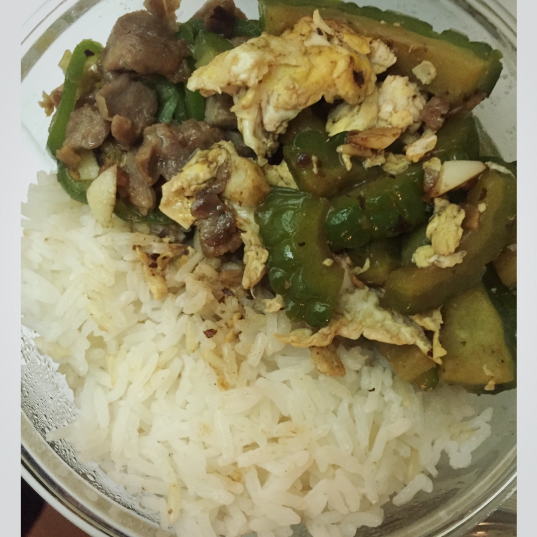 豆豉尖椒苦瓜