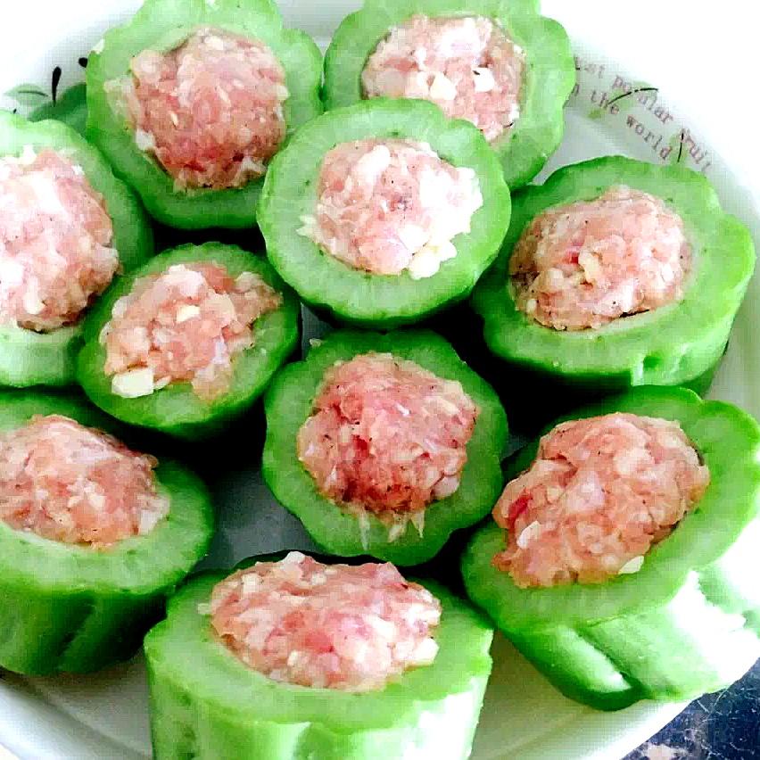 恩豪妈妈做的苦瓜酿肉苦瓜酿肉家常菜首页登录注册作品动态菜单查看