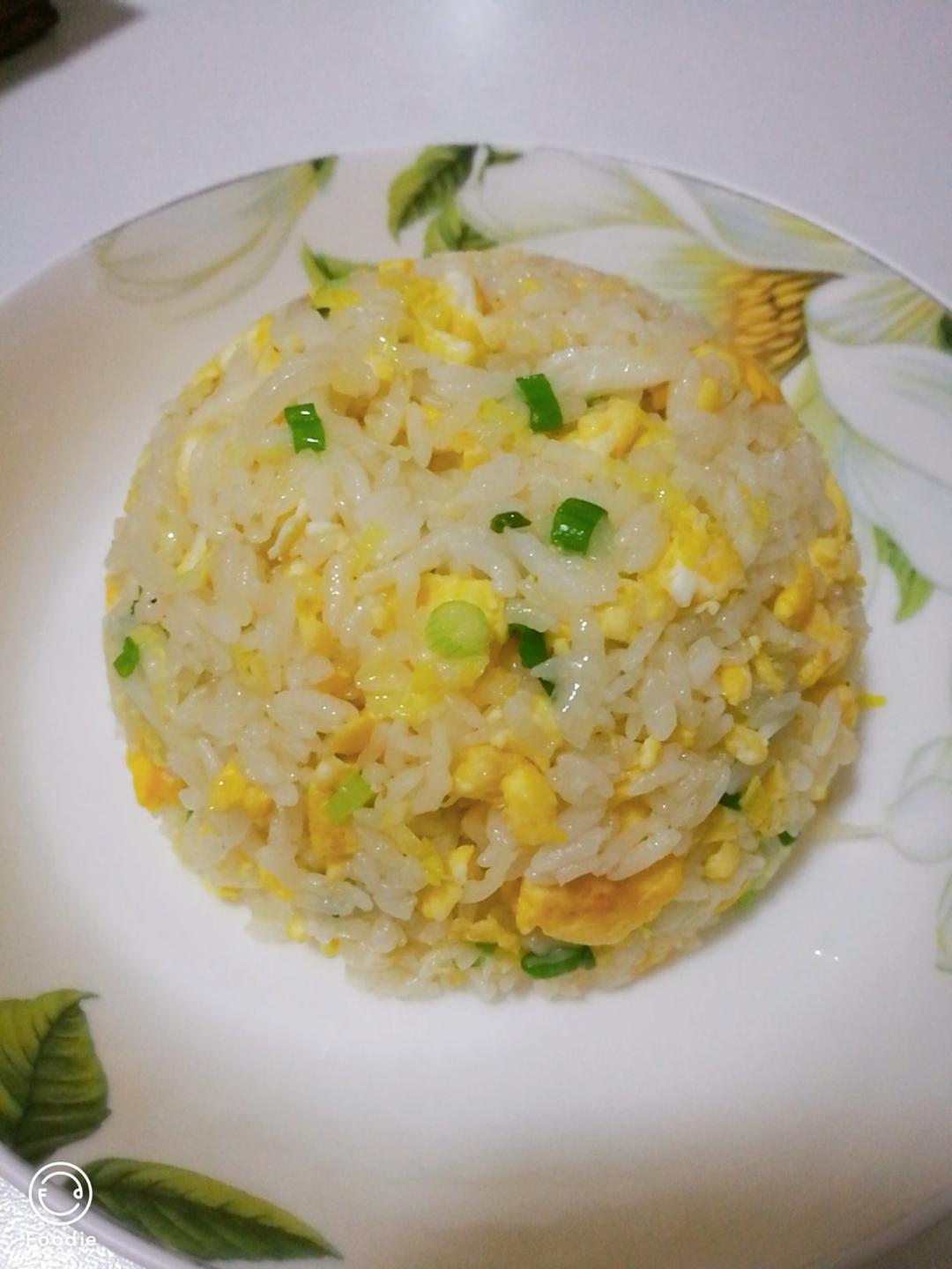 高颜值好味道的黄金炒饭，秘诀告诉你