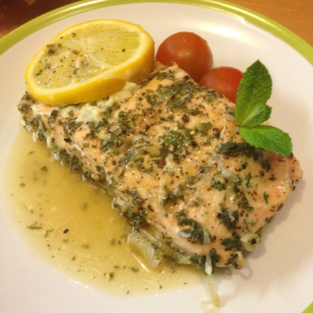 香烤三文鱼&小米--baked salmon and couscous