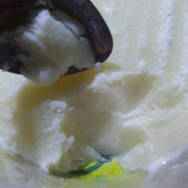 快手冰淇淋（只要棉花糖牛奶两种材料）