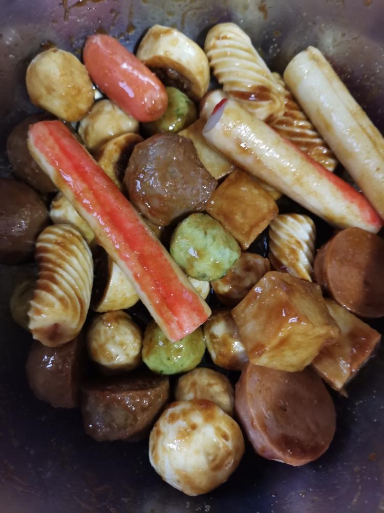 空气炸锅盐焗火锅丸子的做法 步骤3