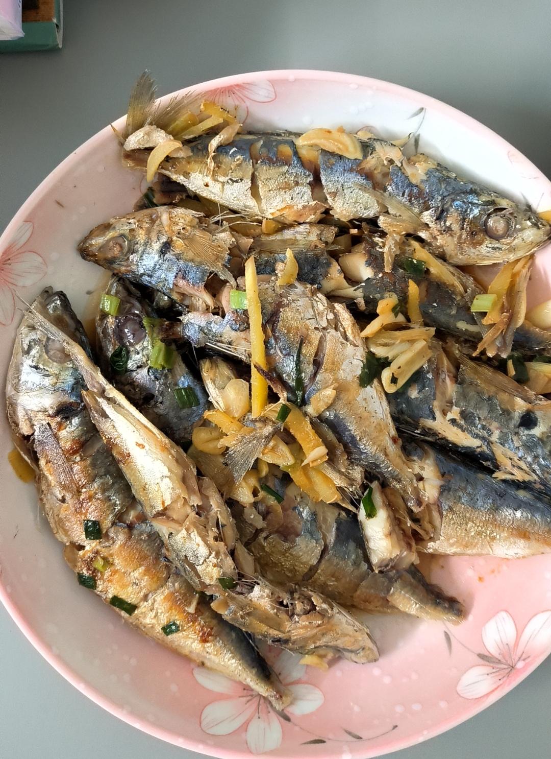 （香）酱油水巴浪鱼
