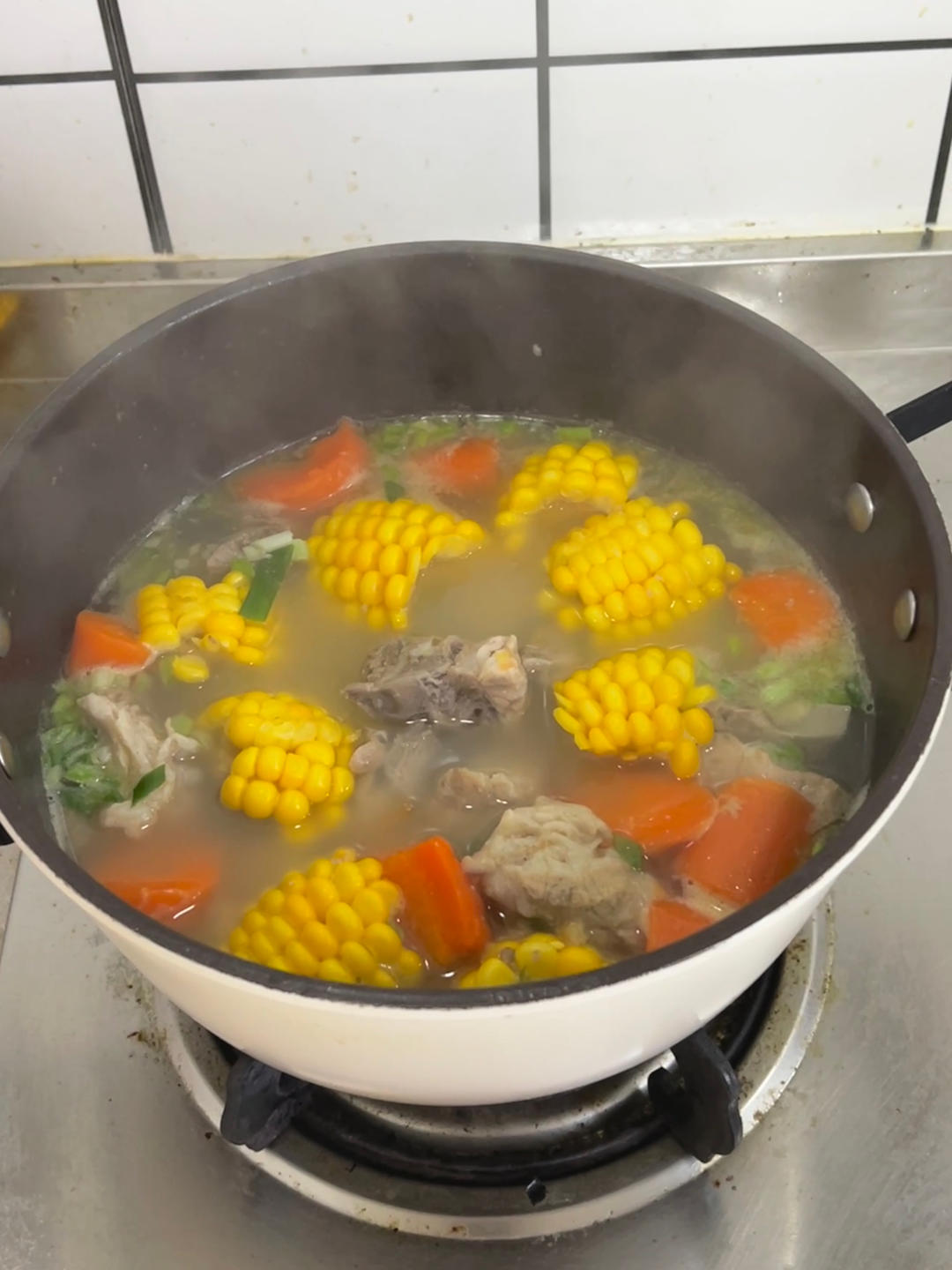 玉米排骨汤