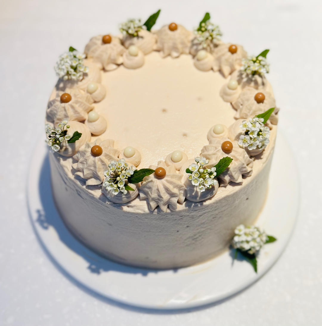 6寸咖啡戚风+咖啡奶油➕咖啡奶冻