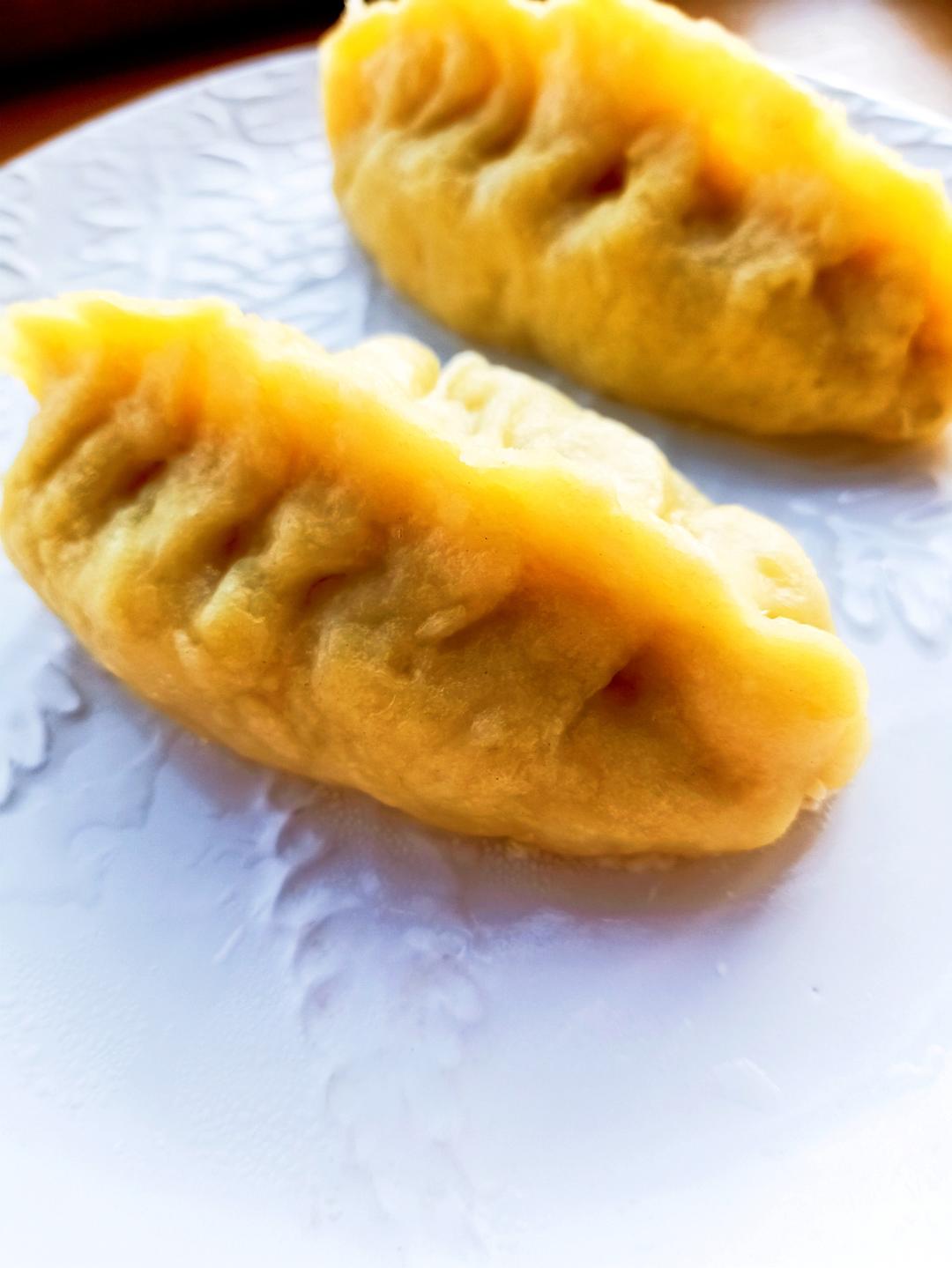 酸菜粉条玉米面素包子