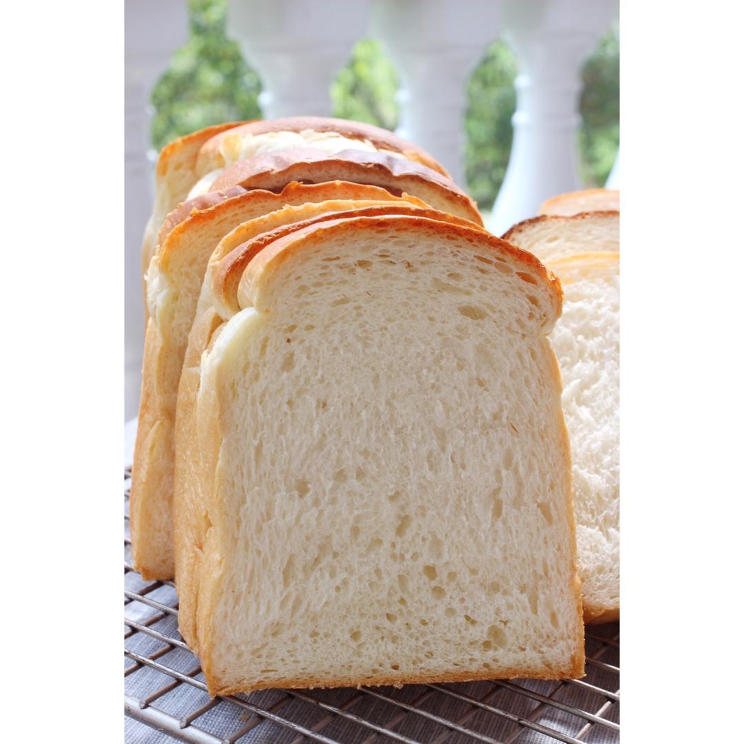 鲜奶吐司（老面法）