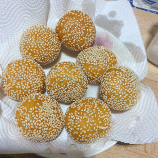 黄金球之一（南瓜芝麻球）
