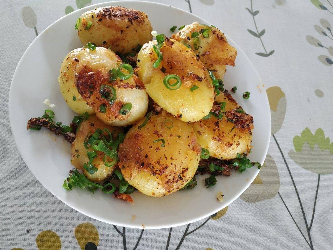 蒜香孜然土豆