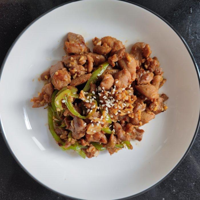 下饭菜 双椒鸭腿肉