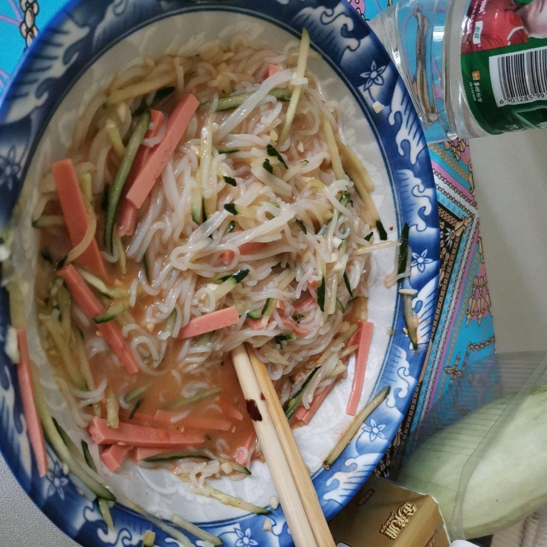 东北口味拌冷面