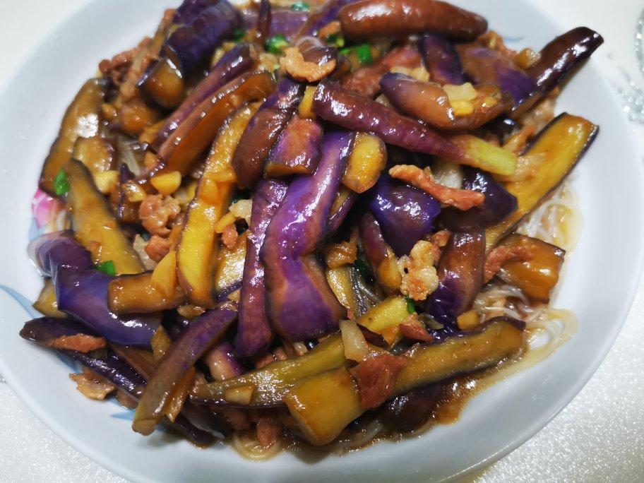 不用炸不吸油，咸香入味三分的红烧茄子