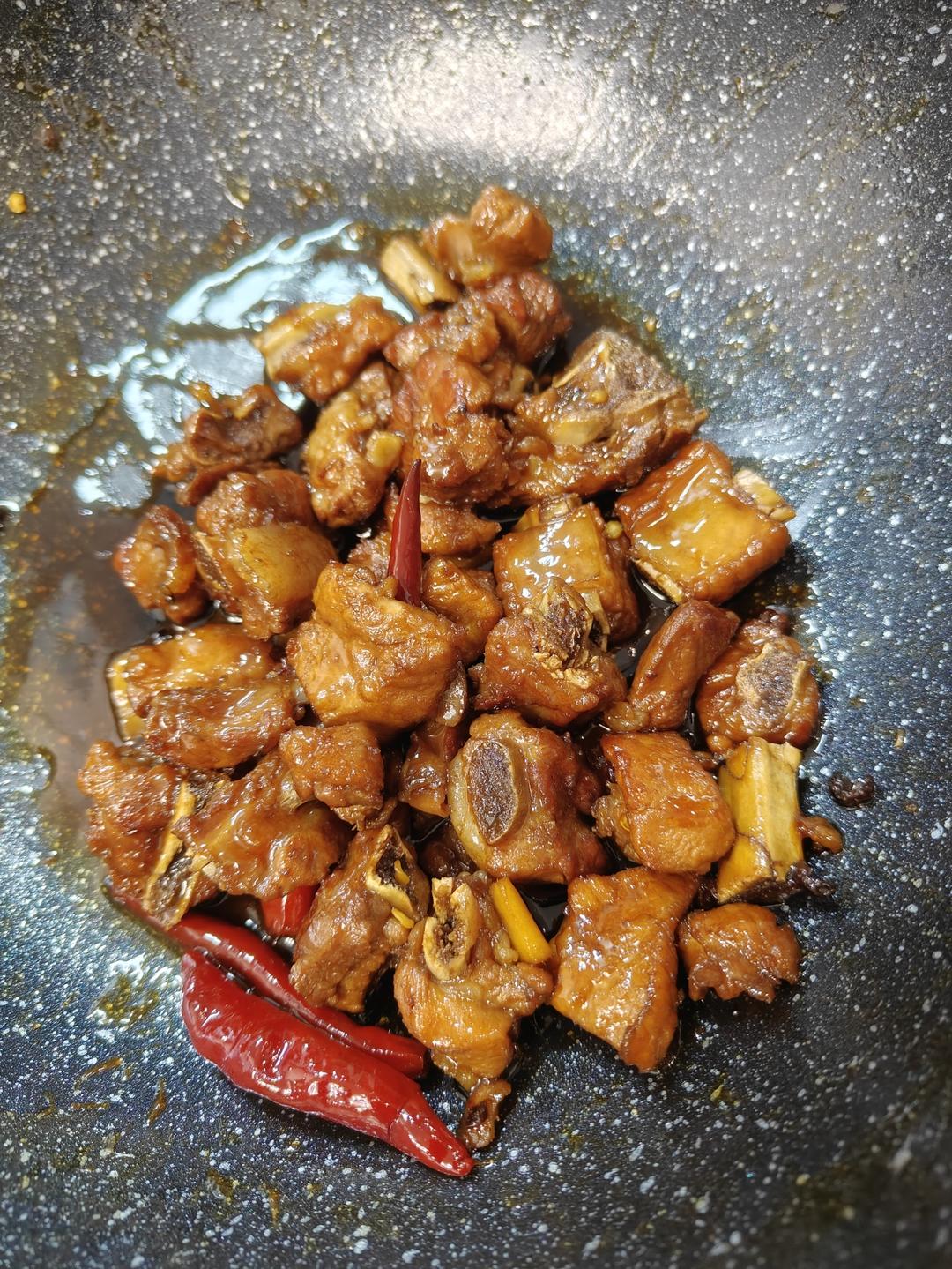 啤酒烧排骨（好吃到吼吼～）