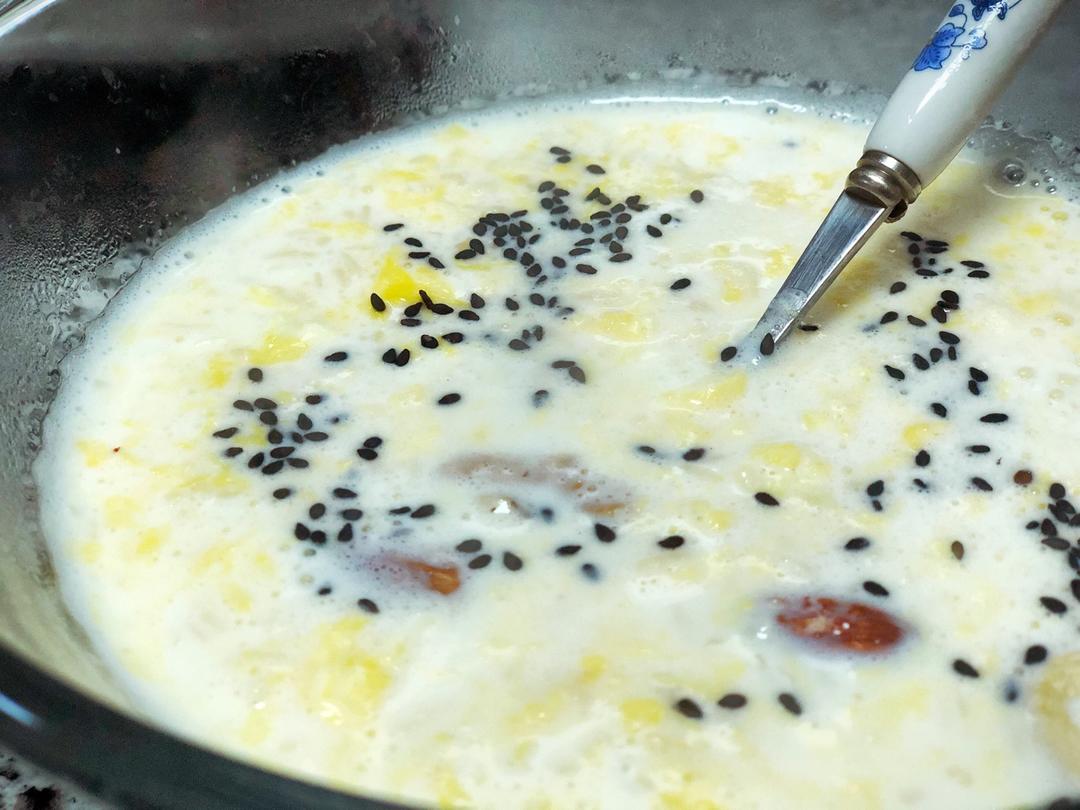 牛奶鸡蛋醪糟 冬日里最爱的甜品汤