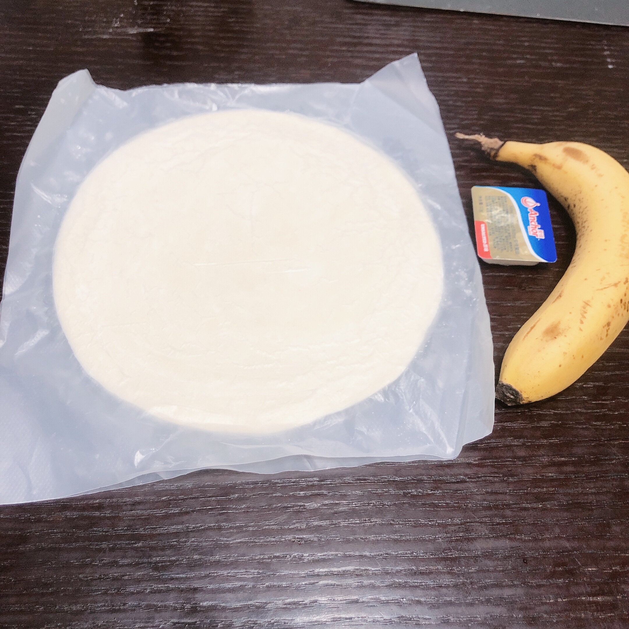 5分钟搞定超简易香蕉印度飞饼的做法 步骤1
