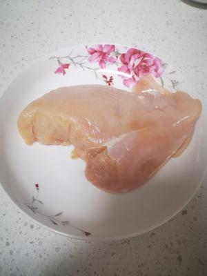 香酥炸鸡排，简单易做的做法 步骤1