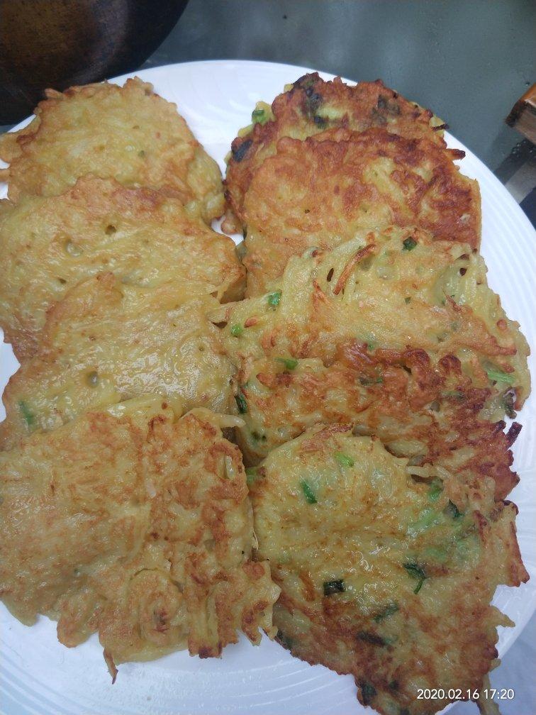 鸡蛋土豆饼
