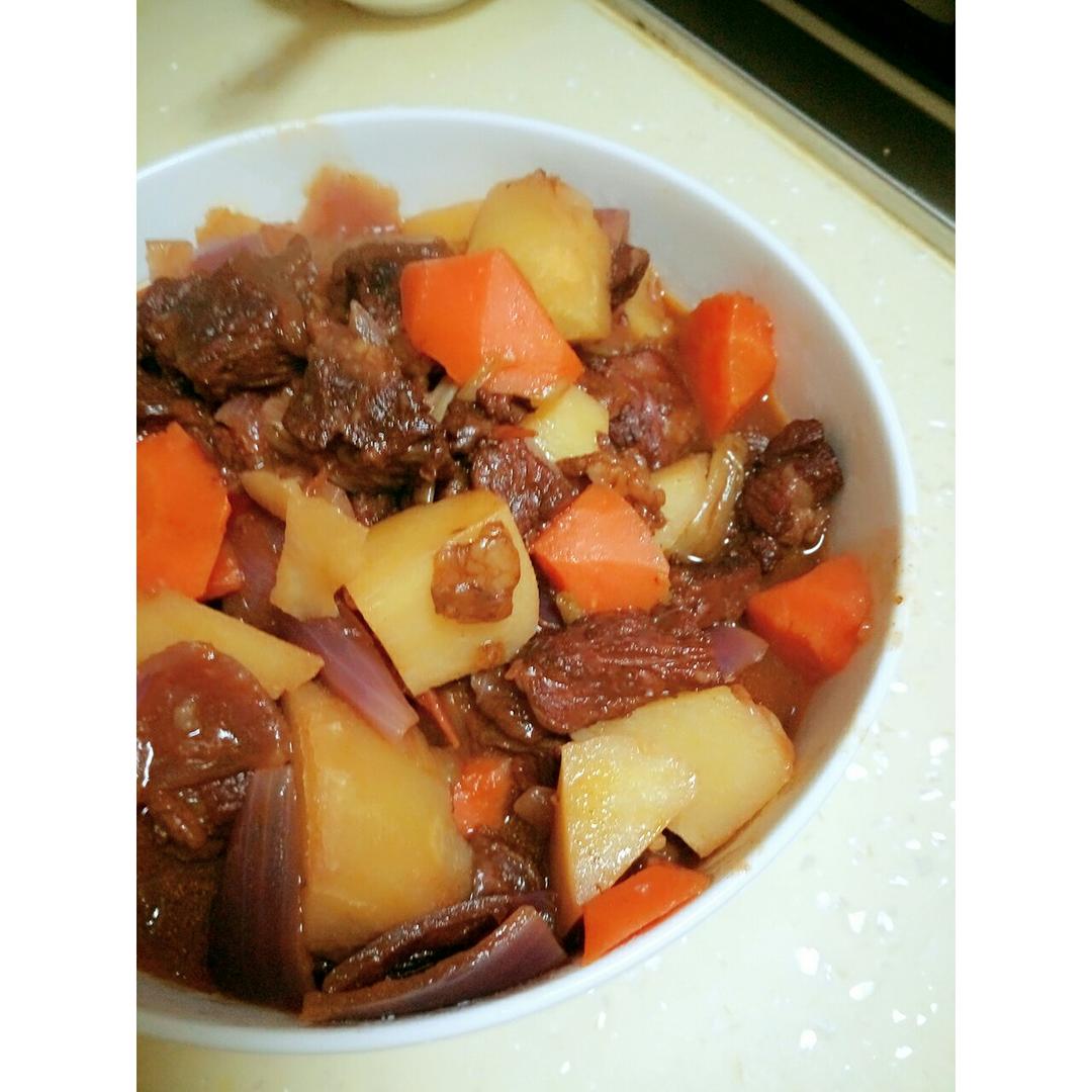 土豆炖牛肉