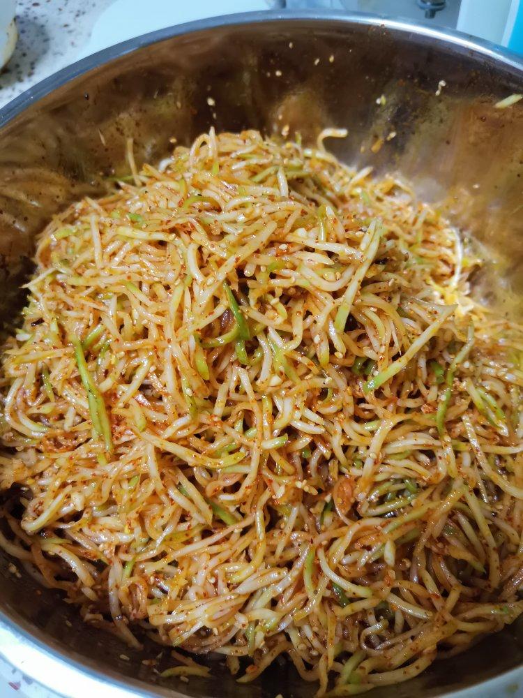 家庭自制腌芥菜丝