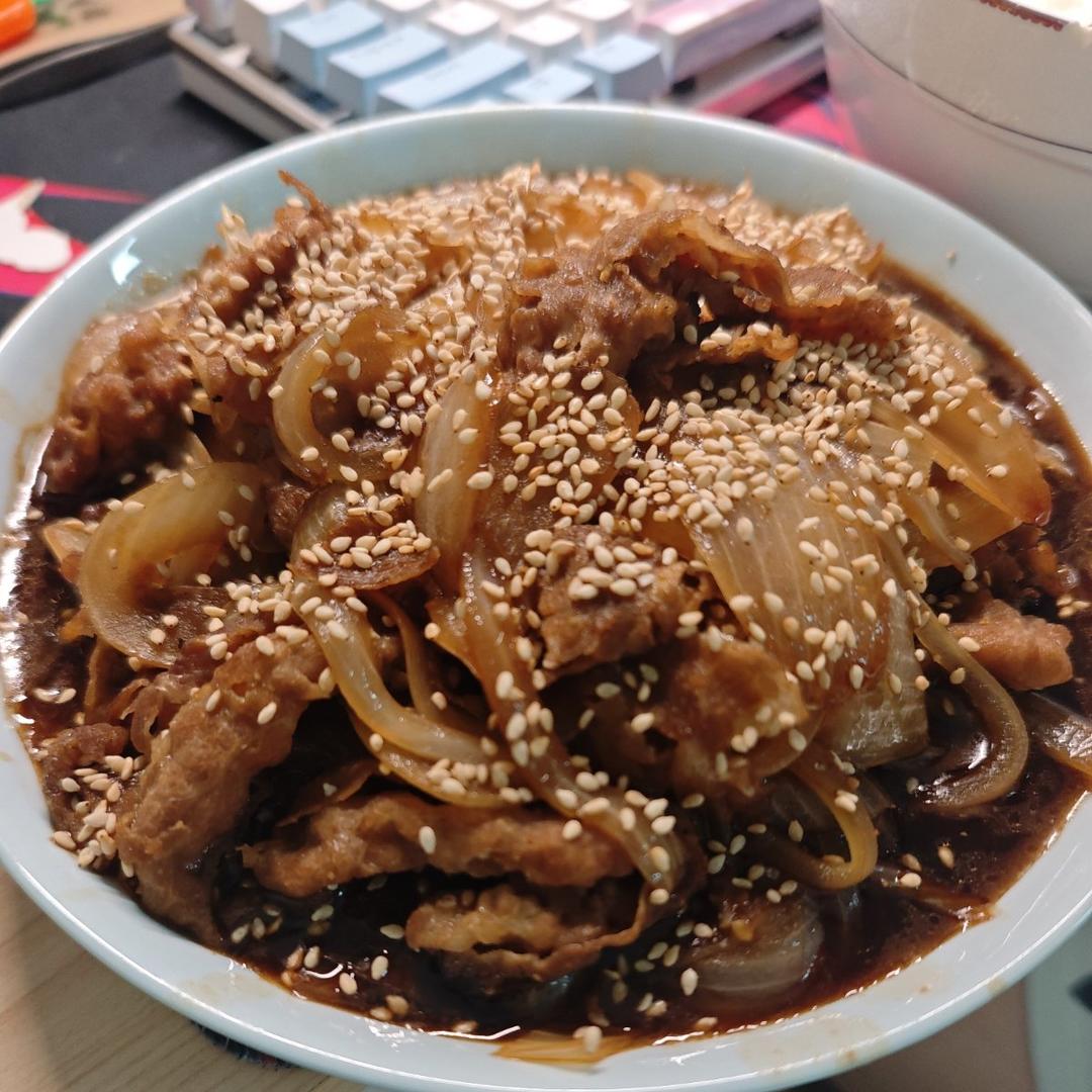 好吃到舔盘的秘制洋葱炒肥牛卷！拌饭巨香