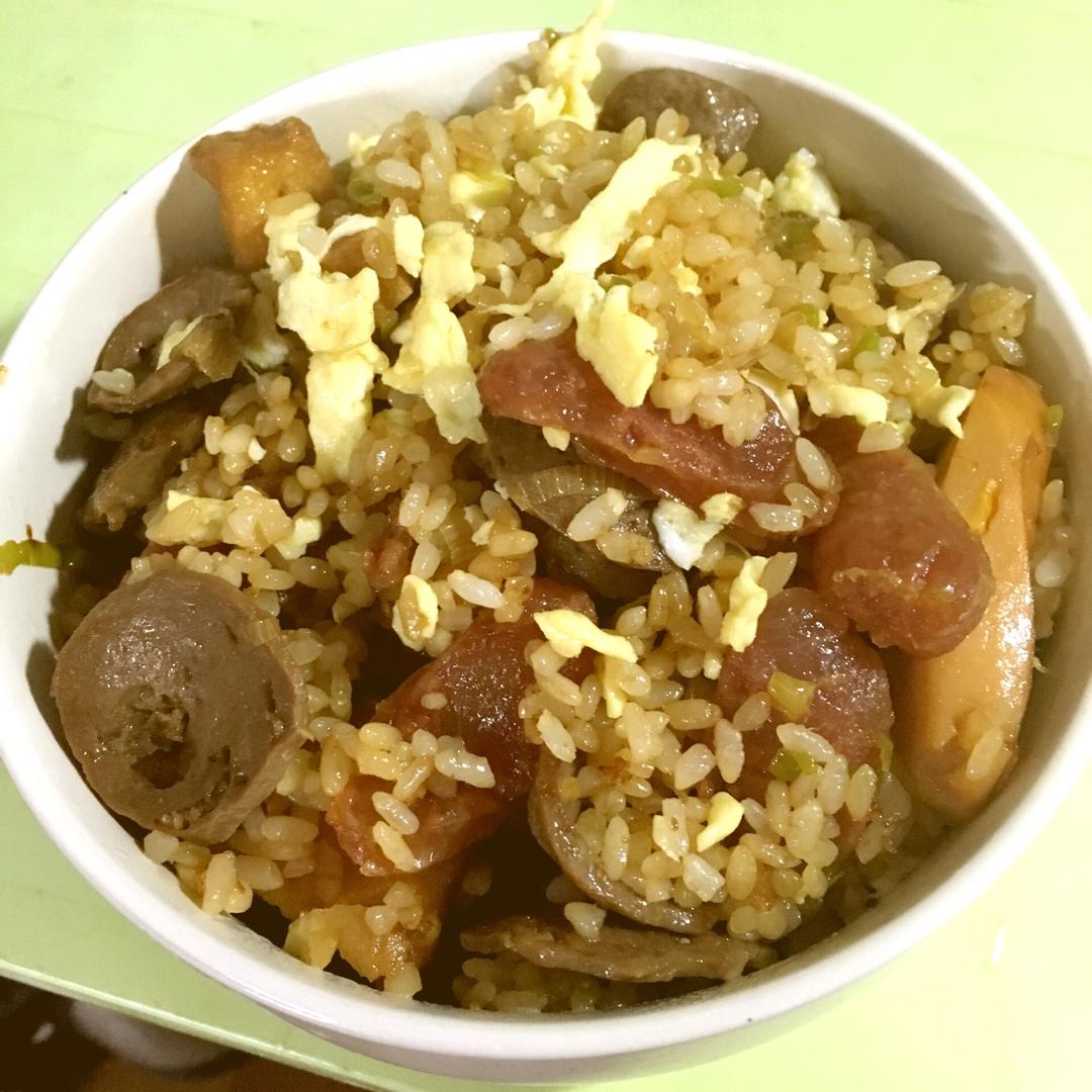 爆好吃的无敌腊肠炒饭