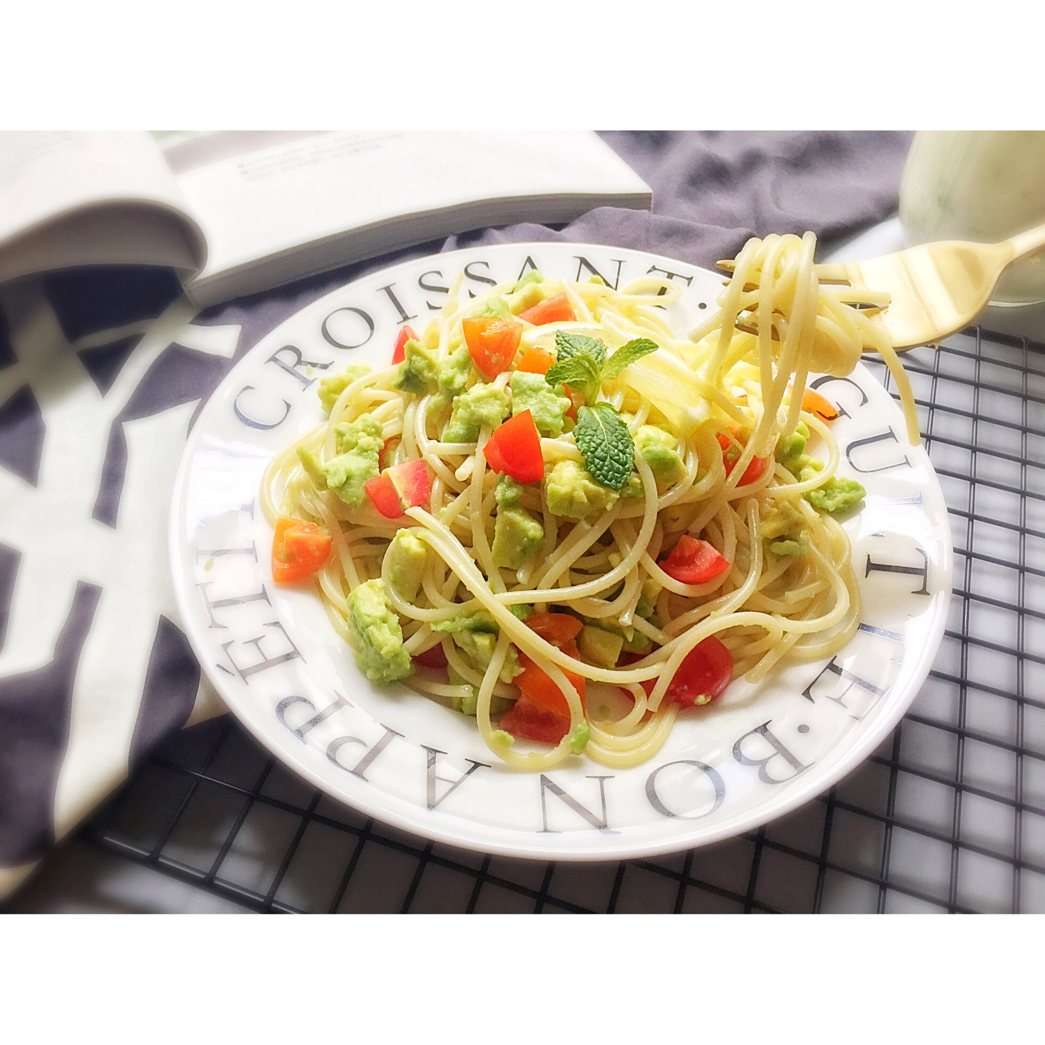 牛油果酱天使意面