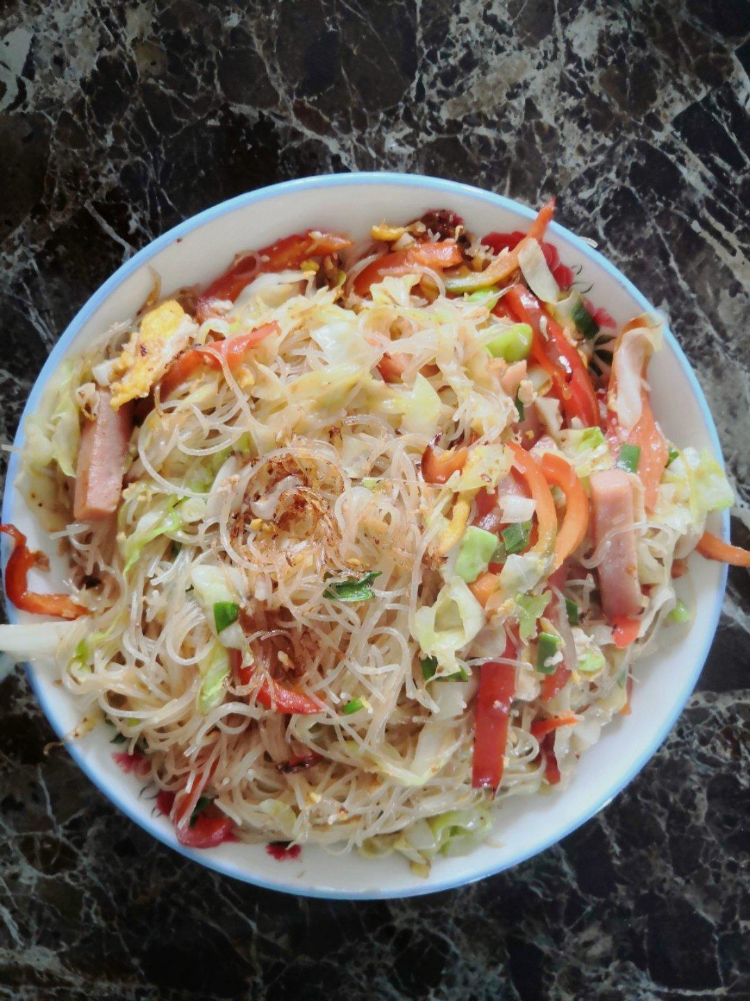 ｛一人食｝卷心菜炒粉丝