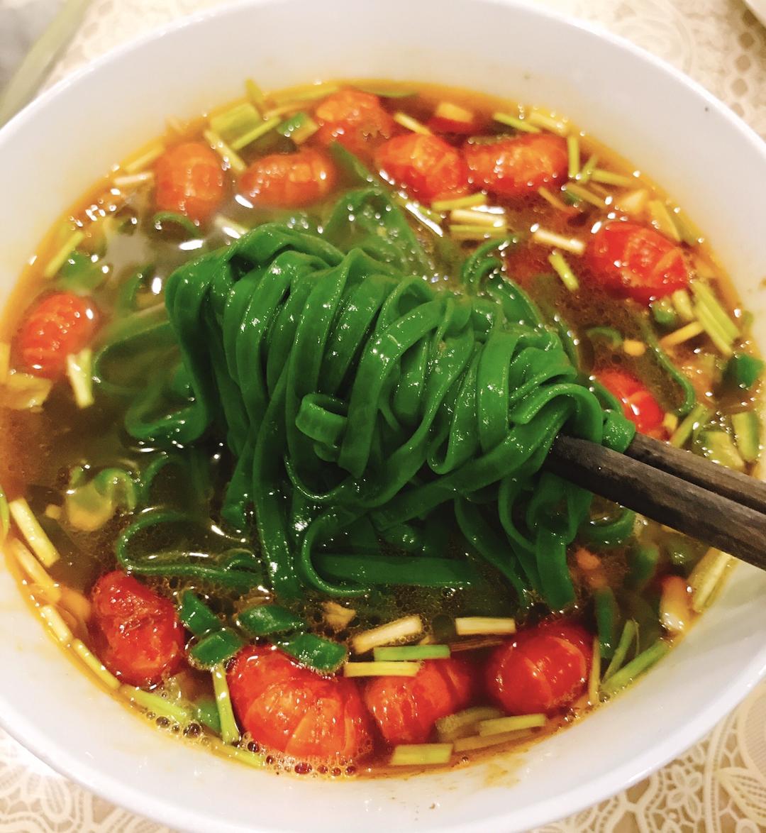 夏日里的一碗虾球面