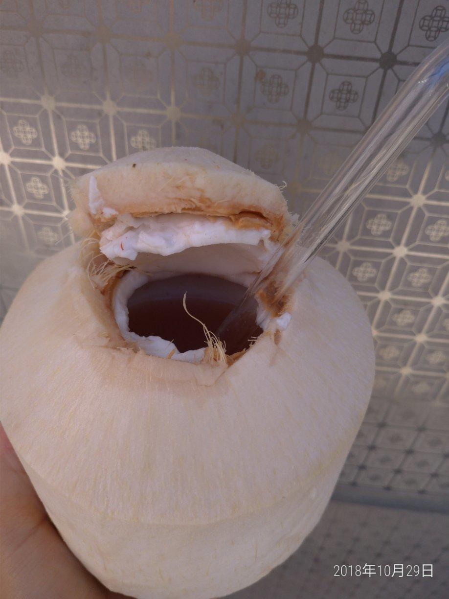 活血健脾又美味的薜荔果籽籽椰青饮