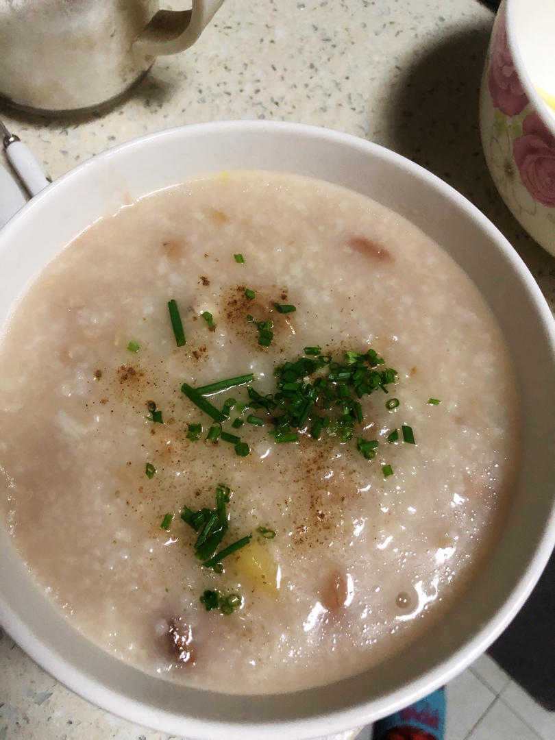 柴鱼花生粥，广式老火粥