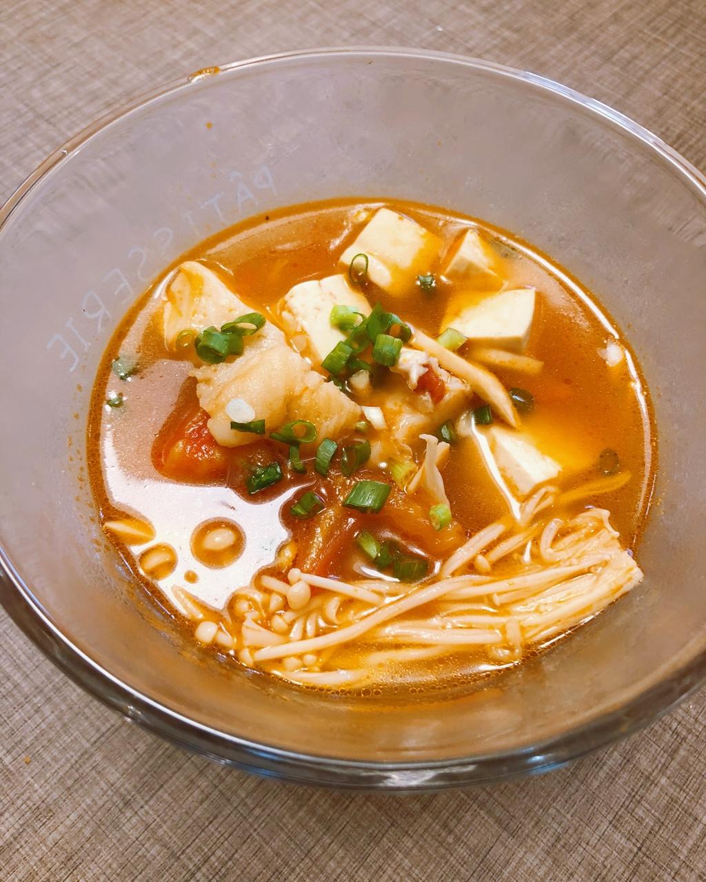 龙利鱼豆腐煲