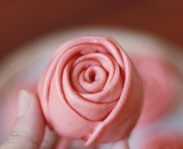 玫瑰花馒头（一次发酵法）最近采买不放便 面食称霸厨房 这个情人节全靠馒头了的做法