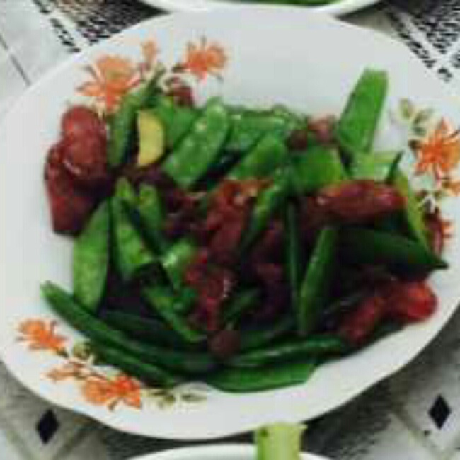 荷兰豆炒腊肠