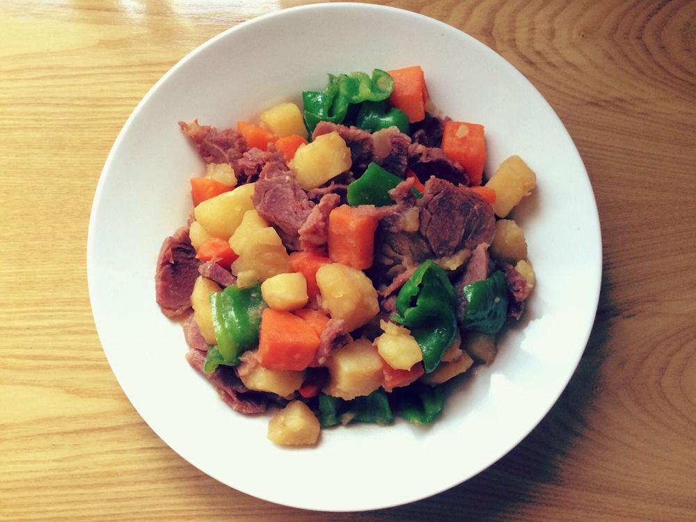 红烧牛肉土豆 （独家秘制）