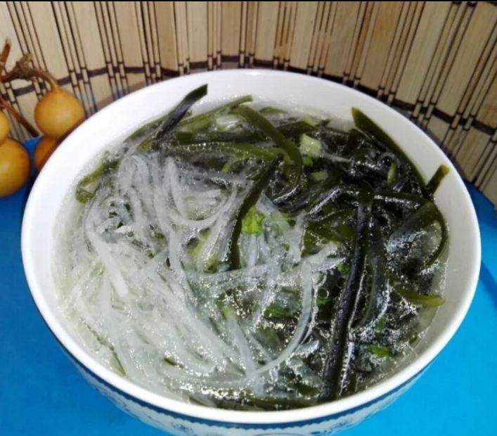 海带也是海的鲜，但不会伤害生命~海带萝卜丝汤，慈柔如大海的鲜汤