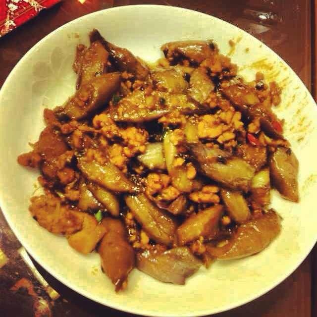 酱香肉末烧茄子
