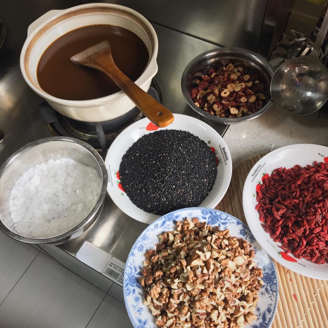 阿胶糕固元膏