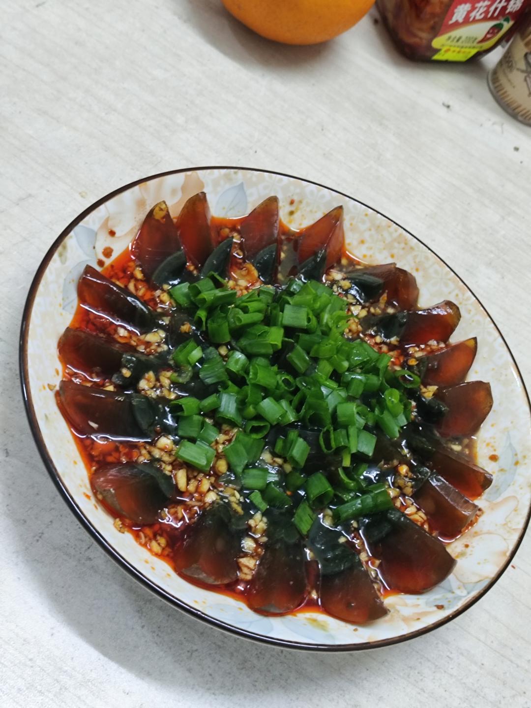 凉拌皮蛋