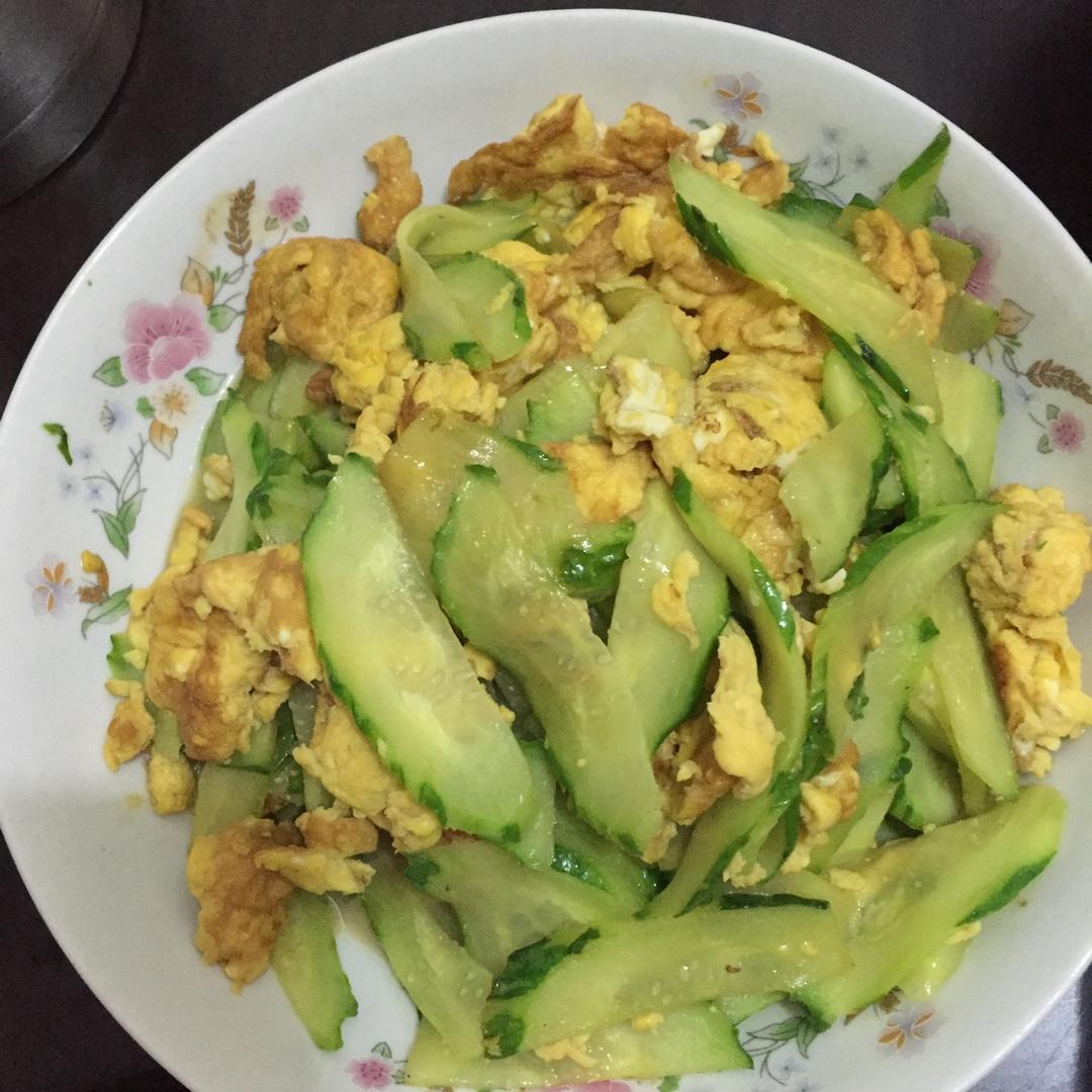 黄瓜炒鸡蛋