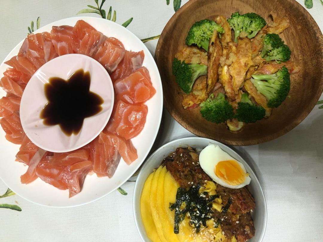 蒲烧鳗鱼盖饭（鳗丼）