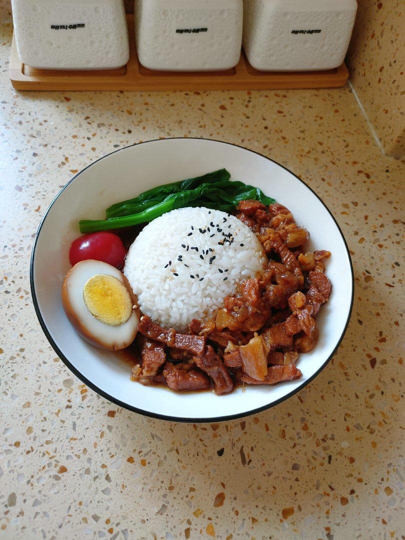 台式卤肉饭