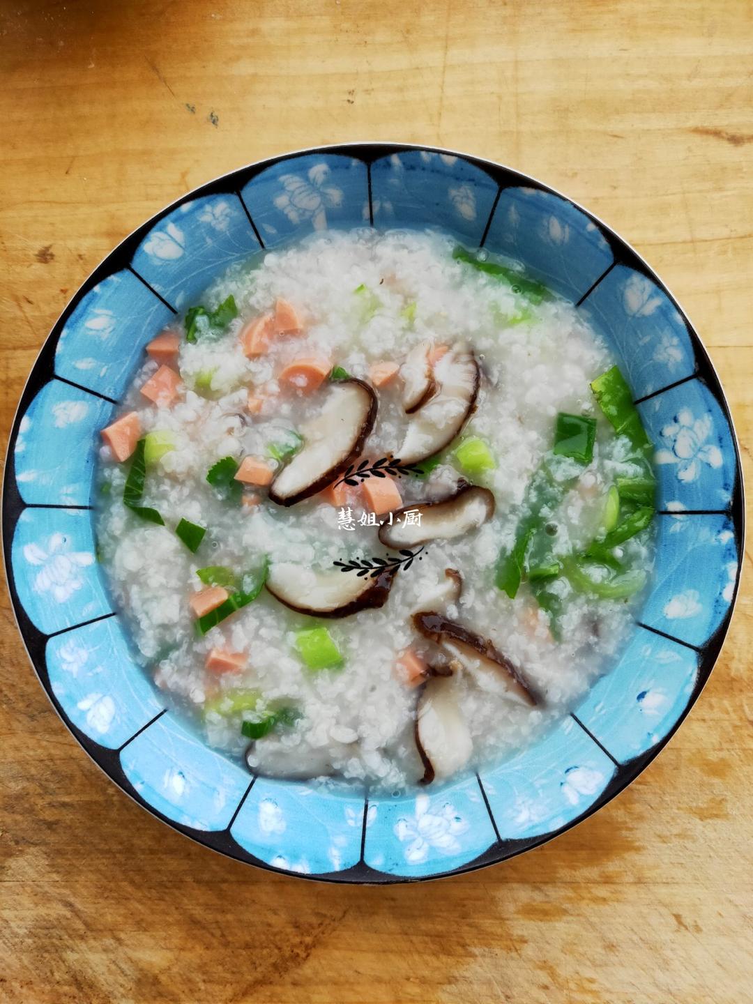 香菇鸡肉蔬菜粥