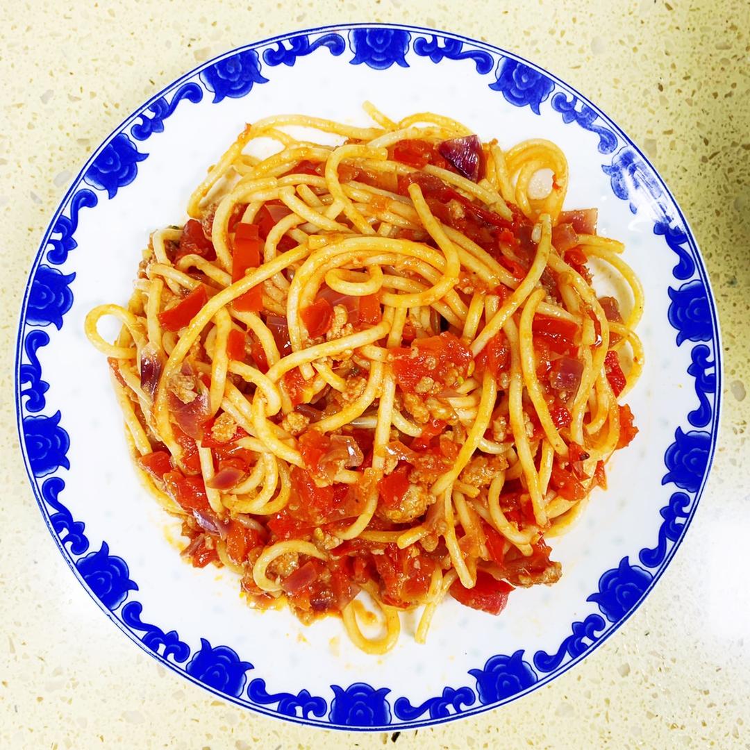 番茄肉酱意大利面