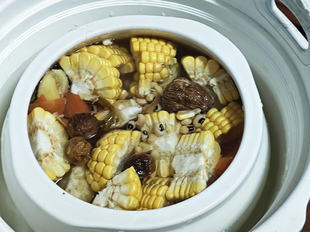 广式靓汤-霸王花猪展汤