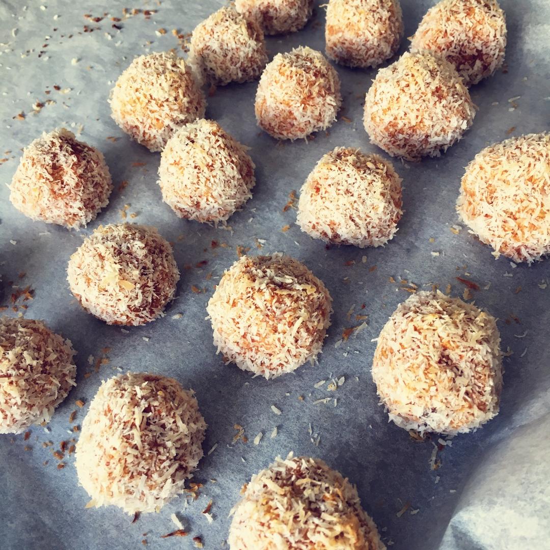 椰丝红薯燕麦球